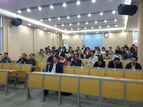 數學教研組開展教研活動